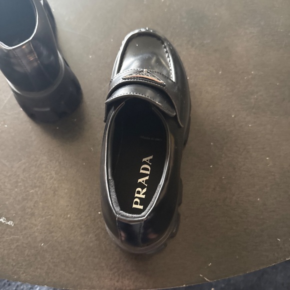 Prada loafers size 38 - Picture 4 of 5